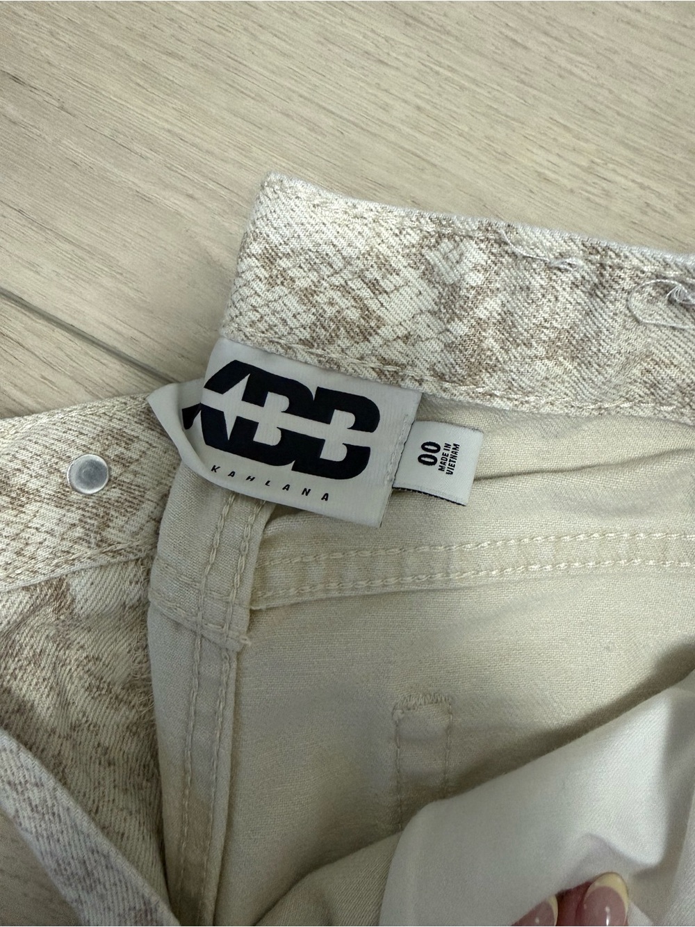 KBB Snake-Print Barrel Jean - Picture 2 of 2